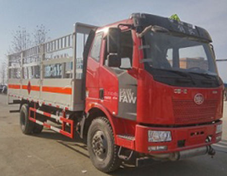 程力威牌CLW5180TQPC5型气瓶运输车