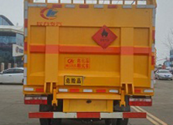 程力威牌CLW5120TQPB5型气瓶运输车