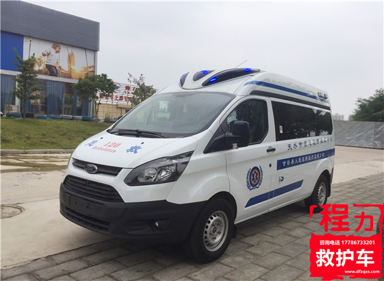 福特新全顺V362中轴中顶美式警灯（汽油版）救护车