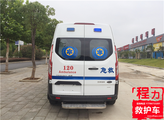 福特新全顺V362中轴中顶美式警灯（汽油版）救护车